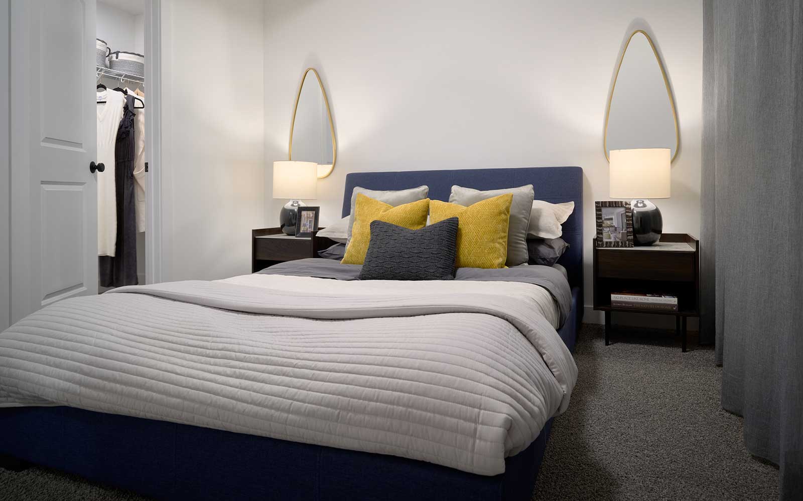 Brookfield Duplex Oak Basement Suite Bedroom